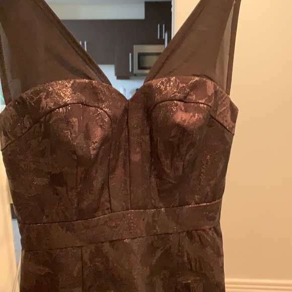 Beautiful dress by Guess - Picture 6 of 8